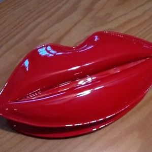 Joseph D Arezzo lips handbag crossbody